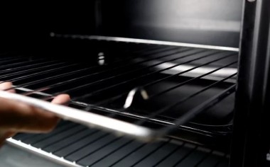 3 cách vệ sinh lò nướng đơn giản, dễ thực hiện